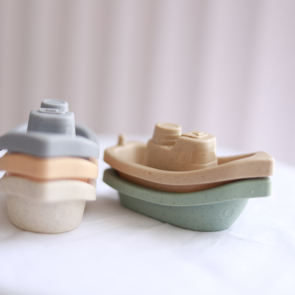 Water & Sand Play - Sailboats